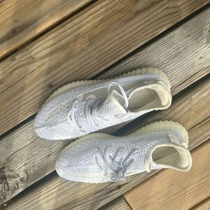 Yeezys 350 /2laces